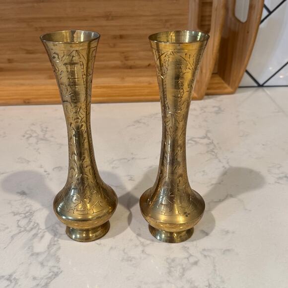 vintage brass vase made in India, etched floral foliage patterns mid-century 2X - Picture 5 of 8